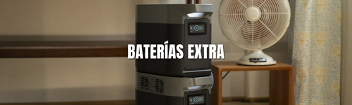 Baterías extra EcoFlow apiladas en interior junto a ventilador y mesa, Voltaichile