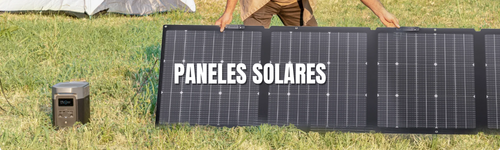 Paneles solares plegables EcoFlow en exterior sobre césped, conectados a estación portátil de energía Voltaichile
